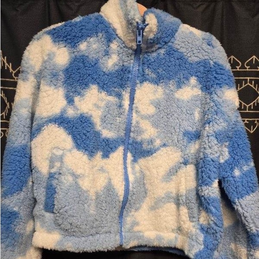 Wallflower blue clouds jacket fluffy cute size small